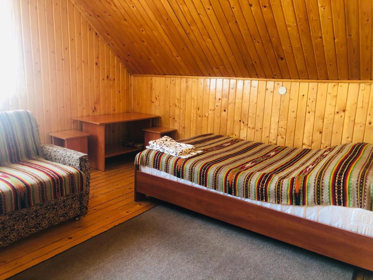 Guest House Kaspiy Bukovel Esterno foto