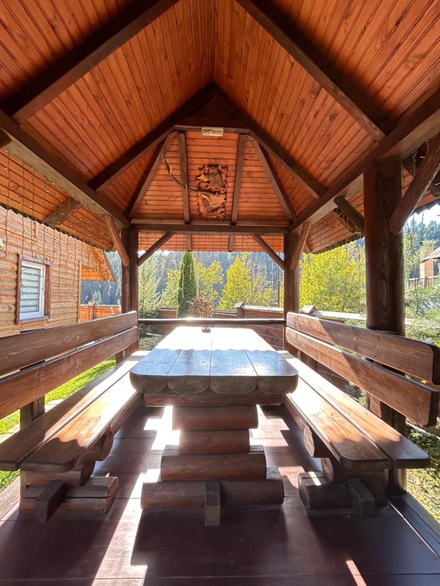 Guest House Kaspiy Bukovel Esterno foto