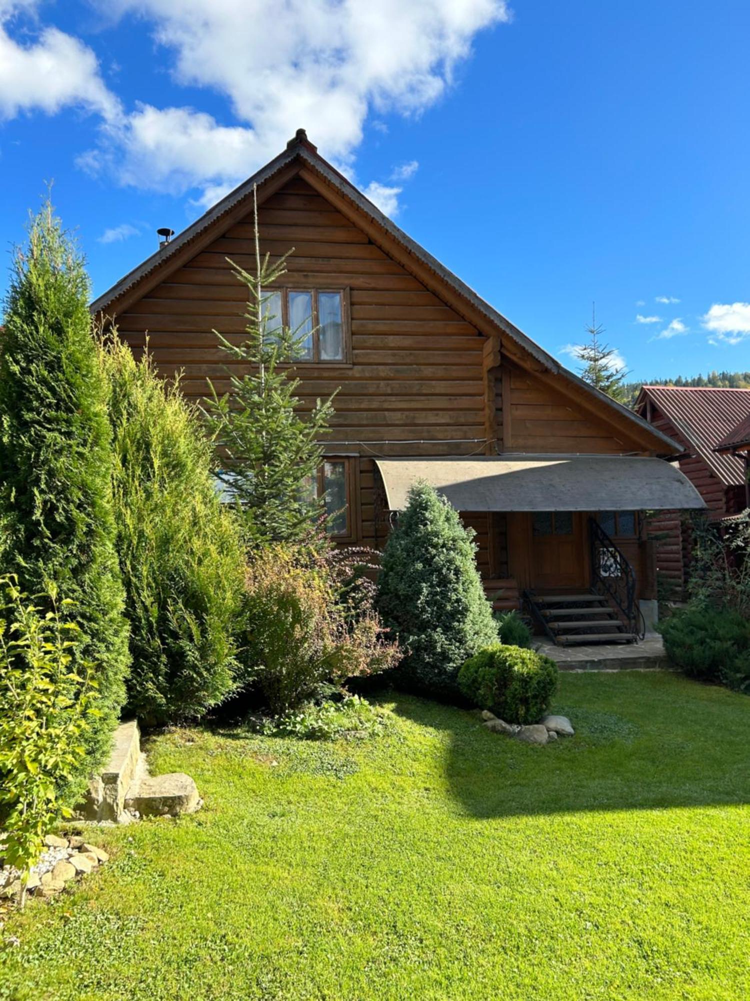 Guest House Kaspiy Bukovel Esterno foto