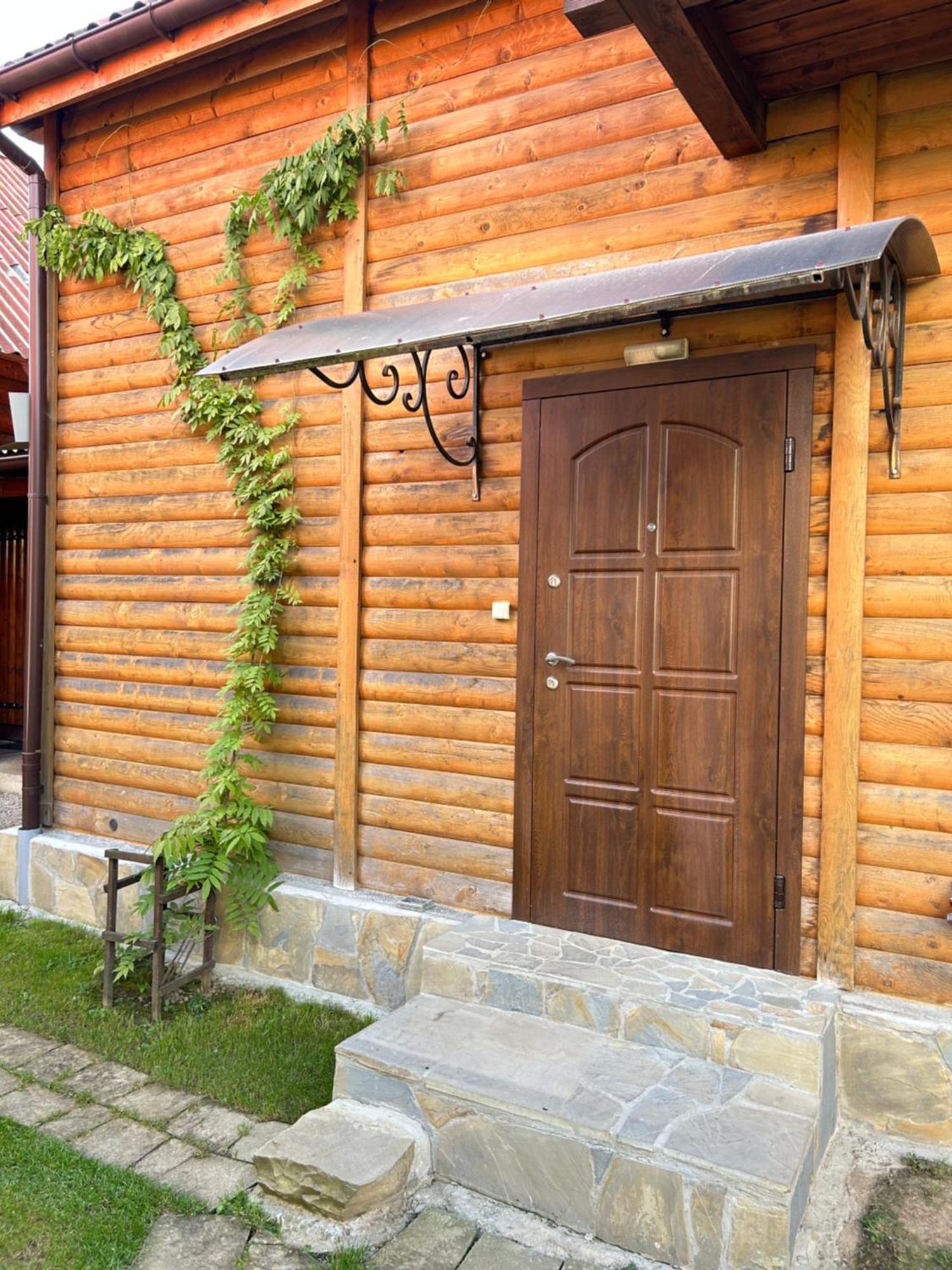 Guest House Kaspiy Bukovel Esterno foto