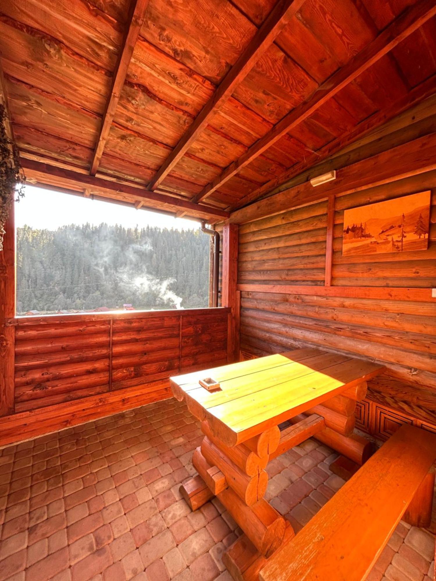 Guest House Kaspiy Bukovel Esterno foto