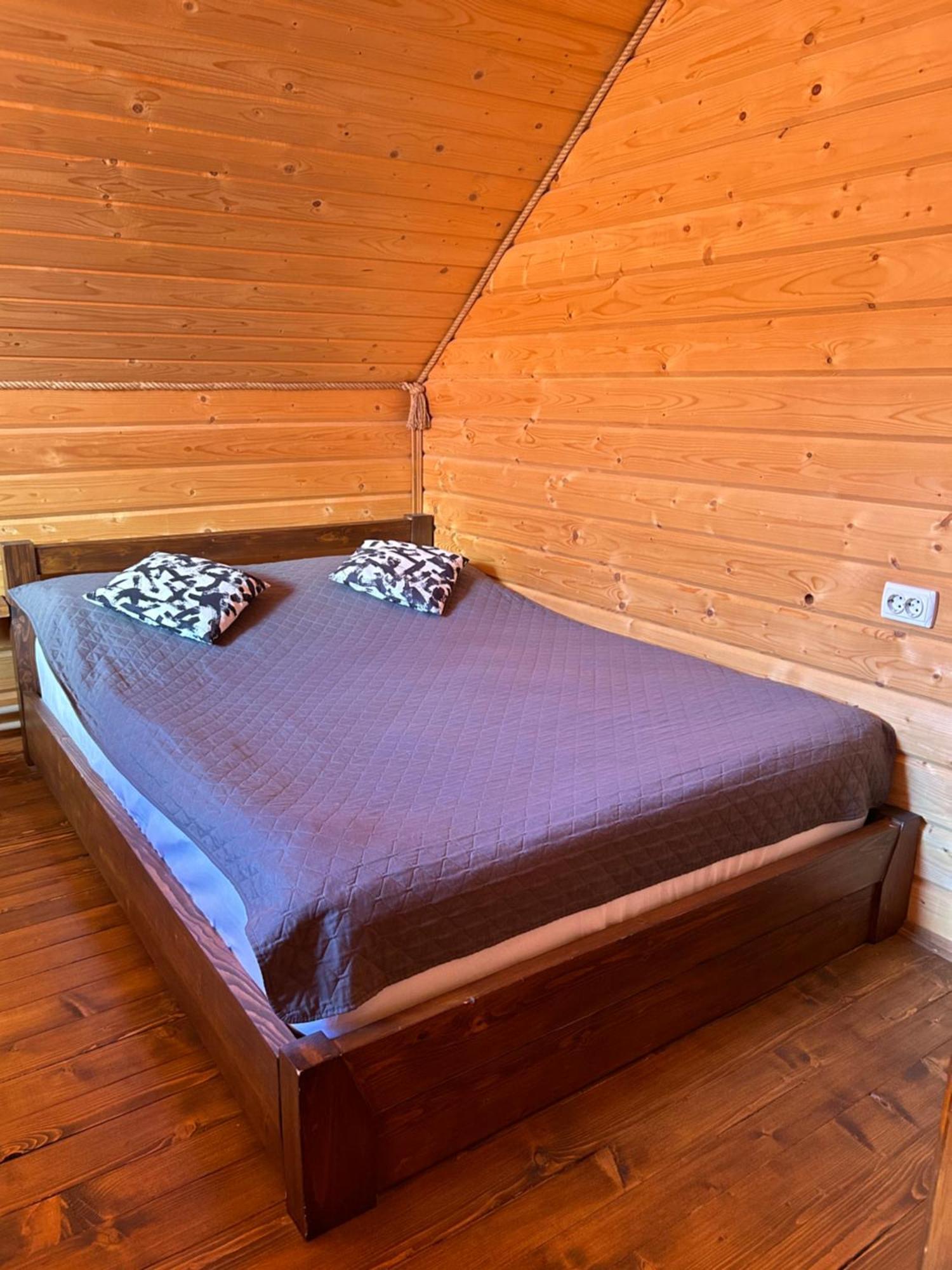 Guest House Kaspiy Bukovel Esterno foto