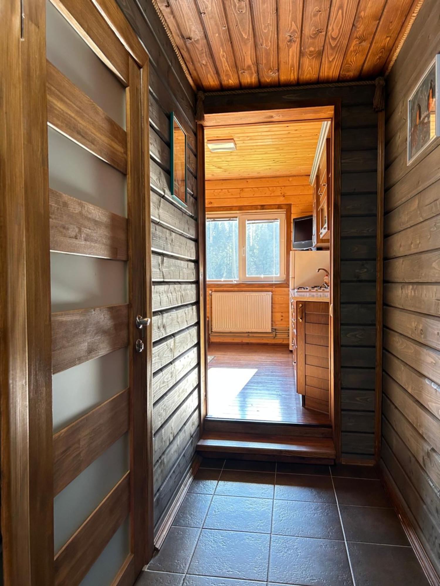 Guest House Kaspiy Bukovel Esterno foto