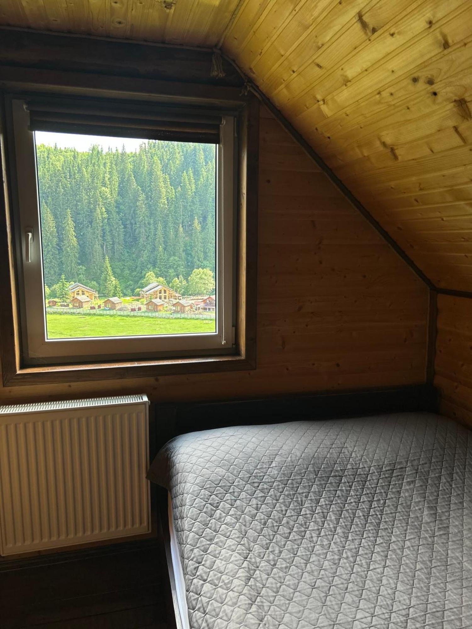 Guest House Kaspiy Bukovel Esterno foto