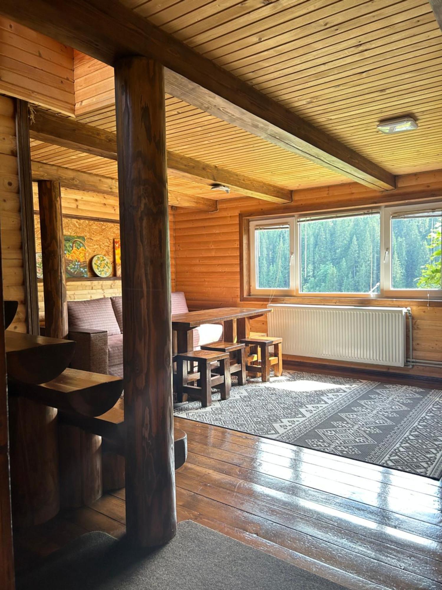 Guest House Kaspiy Bukovel Esterno foto